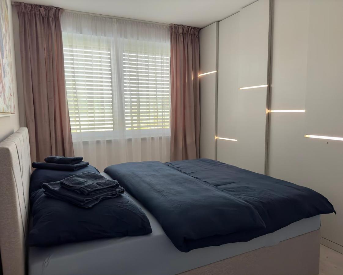 Urban Haven Apartment Lipótszentmiklós Kültér fotó